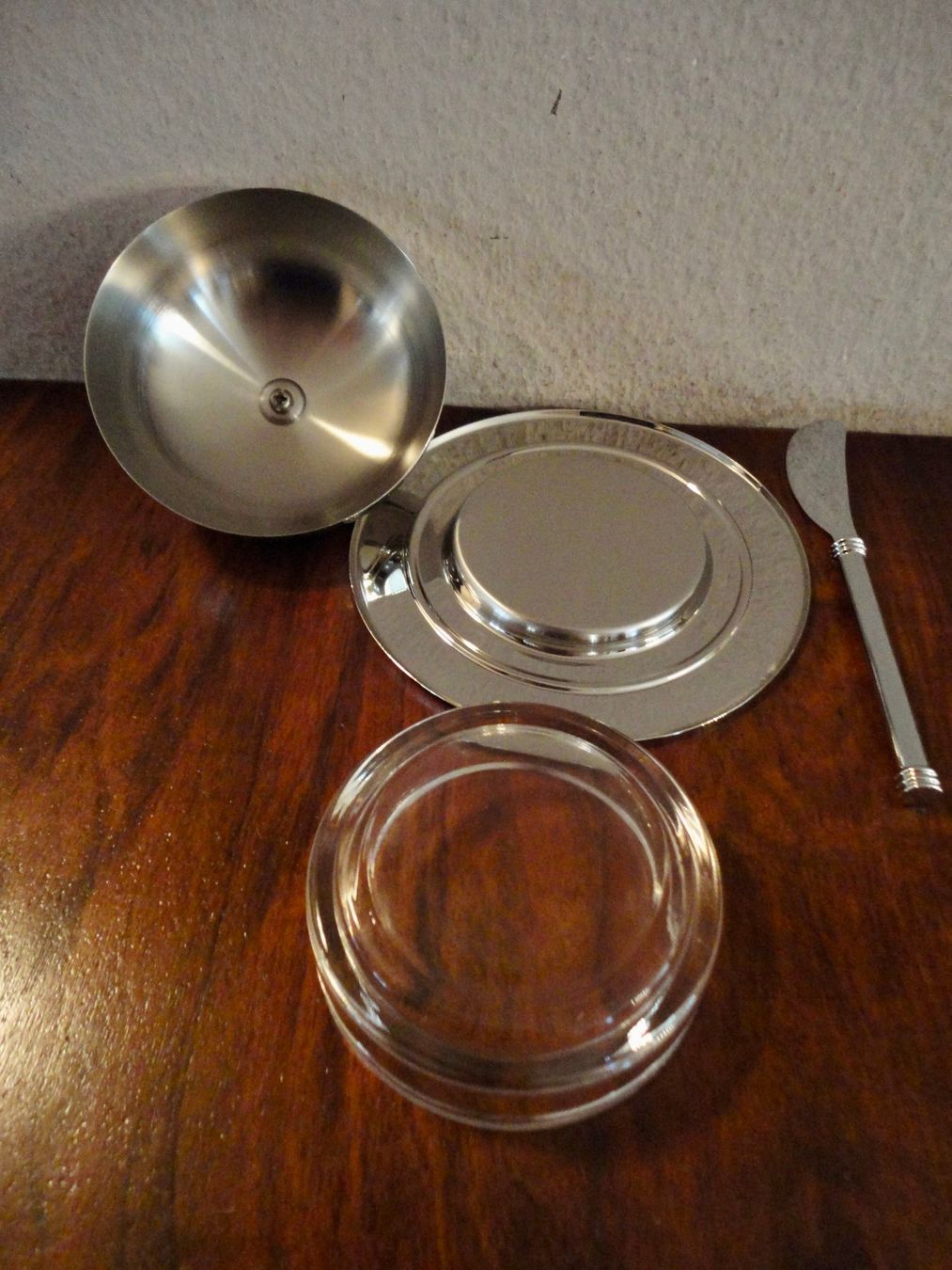 Altre Stoviglie: Butterdose mit Messer Chrom Neu. – Nuovo e nell'imballaggio originale da Wädenswil venduto da FILI10 3
