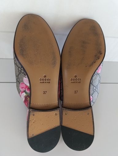 Gucci Damenschuhe: Gucci Mules Blumenmuster Beige/Rosa Grösse 37 – Gebraucht aus Hergiswil NW von pol_9dl8 7