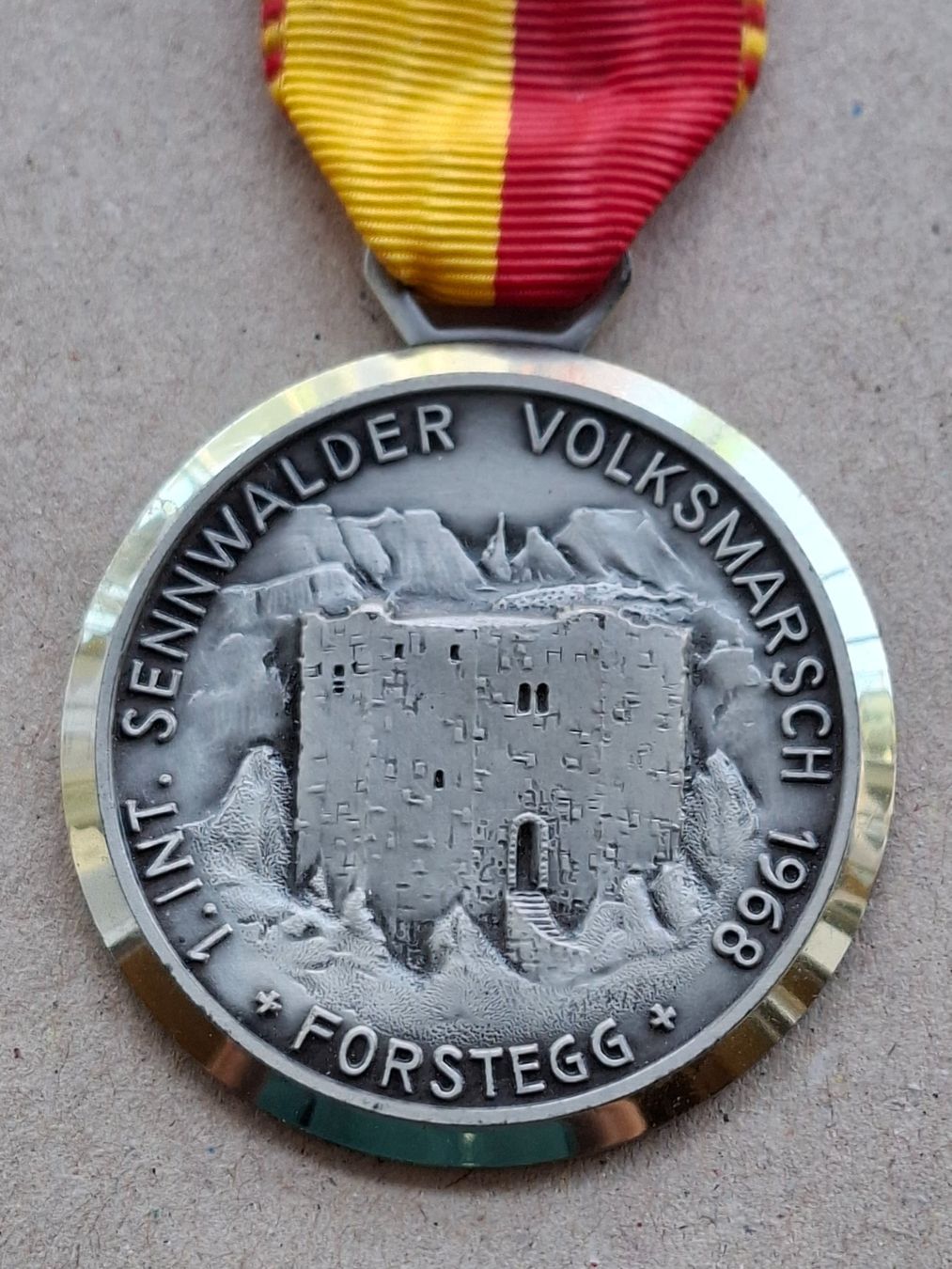 Medaglie: Forstegg 1968 (L261) – Usato da Schwanden GL venduto da Suvorov