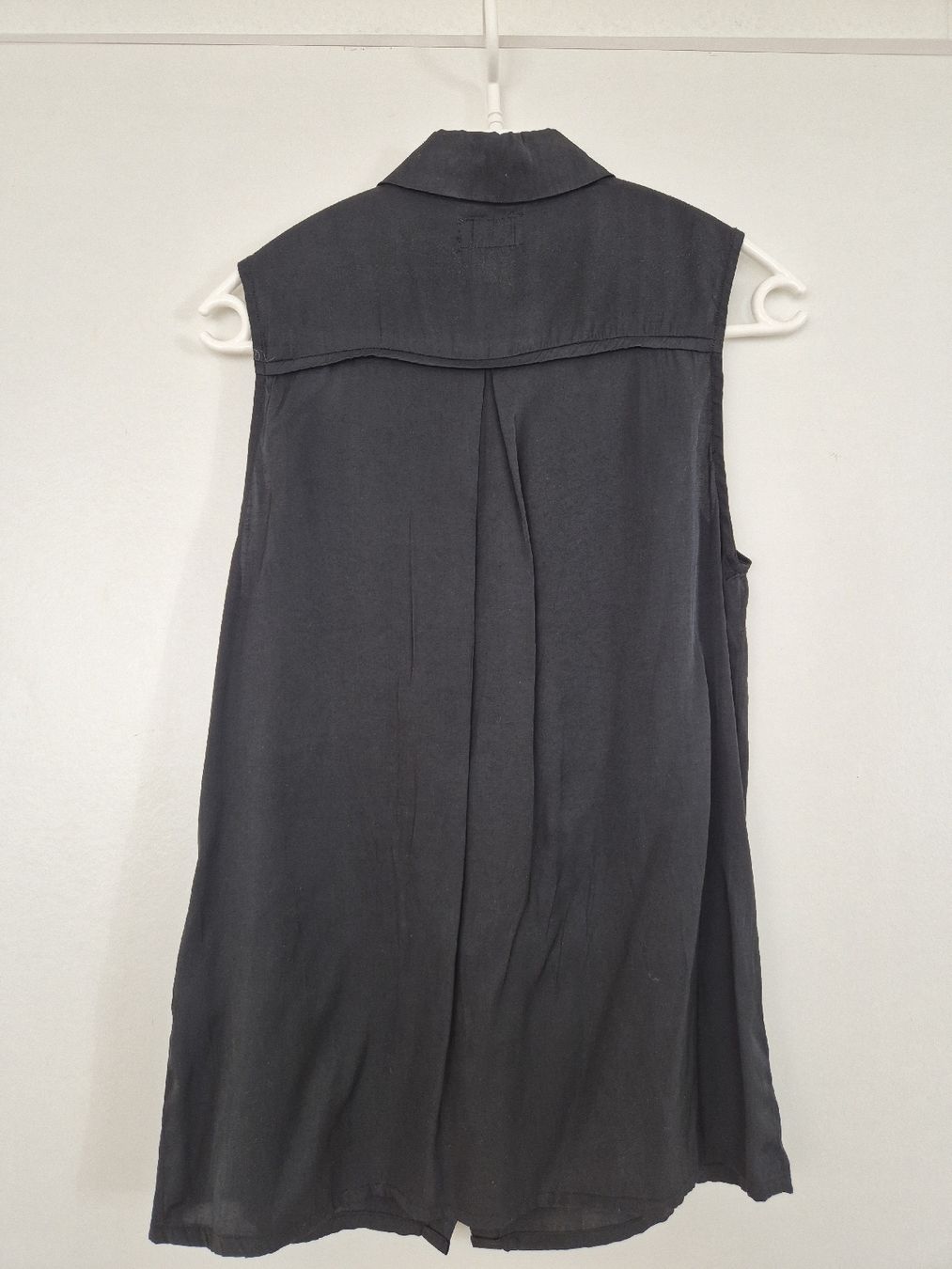 Camicette: Ärmellose Bluse, schwarz, elegant, Gr. S, Marke Nümph – Usato da Winterthur venduto da inkidaria 2