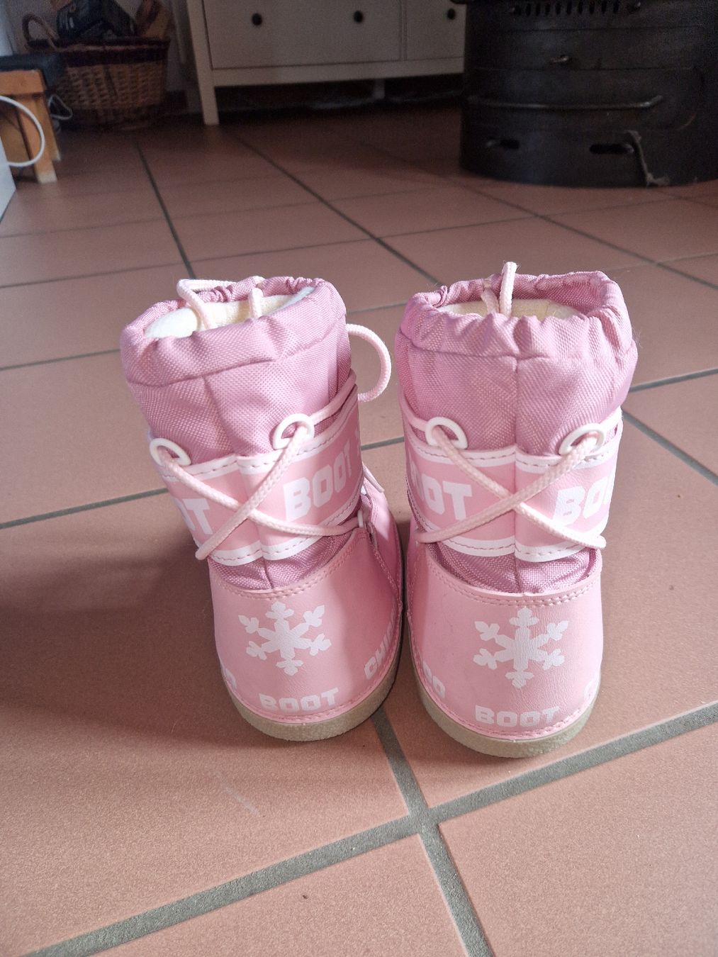 Chicco Schuhe für Mädchen: Chicco Winterstiefel Gr.26 – Gebraucht aus Trimstein von yve_92zh 3