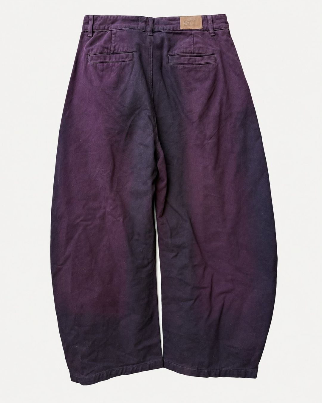 Scuffers Jeans: scuffers Shell Burgundy Pants – Usato da Erlach venduto da VerkaufX 1