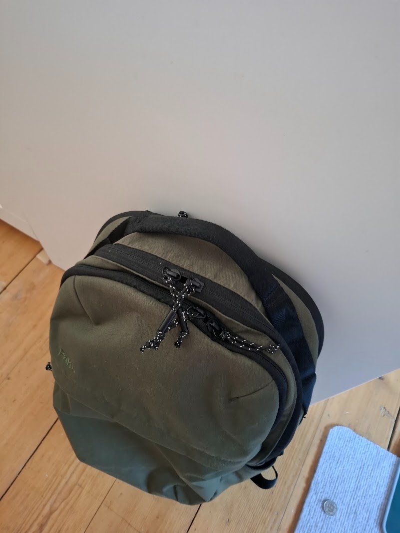 Zaini: Pakt Bag - Everyday 22L Backpack – Usato da Birsfelden venduto da Irish_C 2