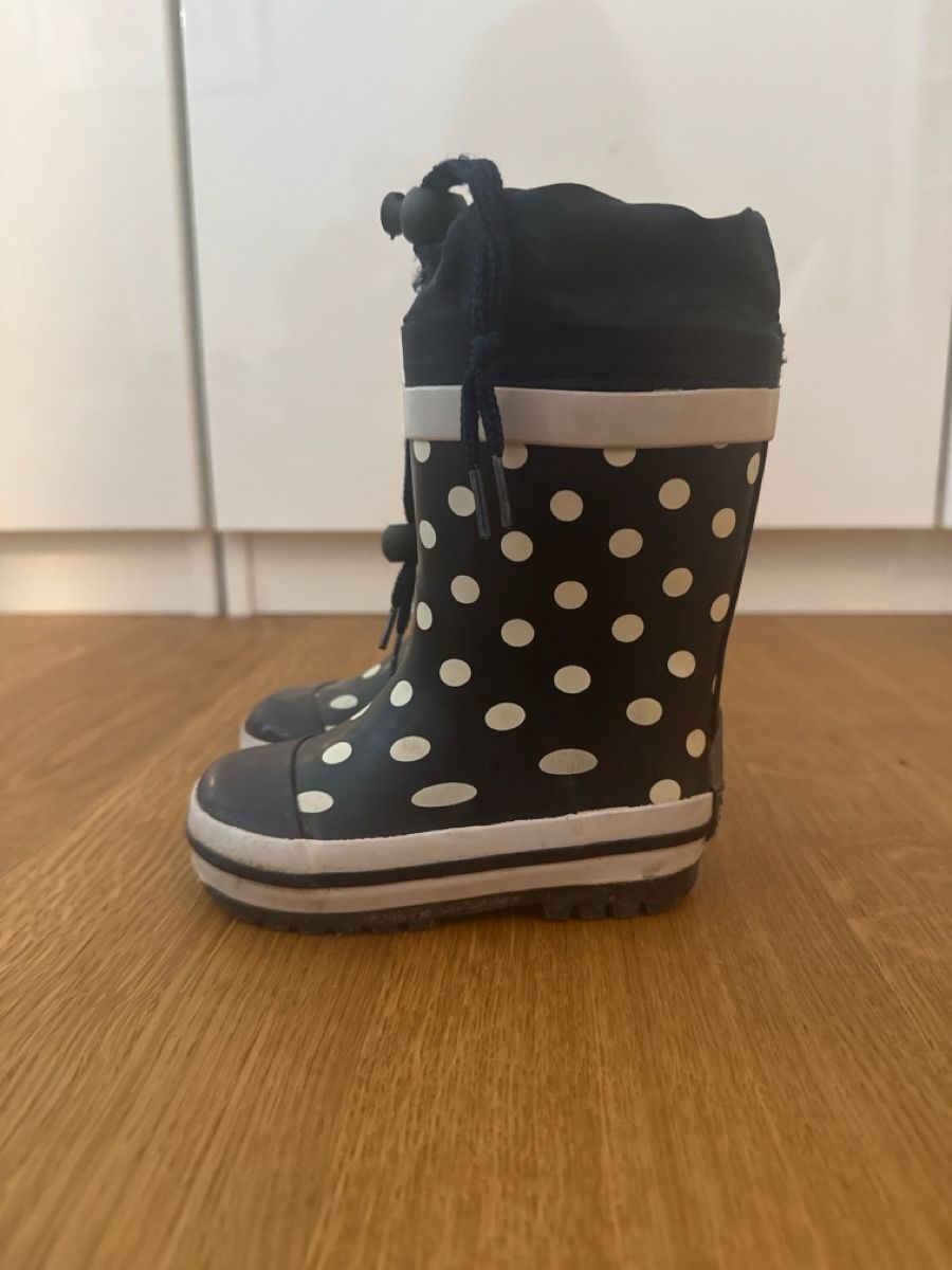 Schuhe für Jungen: Gummistiefel 21 – Gebraucht aus Rotkreuz von meninaa