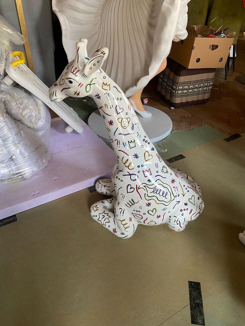 Sculture & Statue: Skulptur / Figur Giraffe NEUWARE – Nuovo (secondo la descrizione) da Liestal venduto da dev_qcm9 2