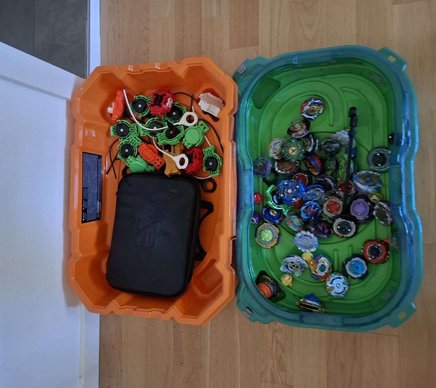 Giocattoli: Riesen Beyblade Set! – Usato da Winterthur venduto da krisrazur 1