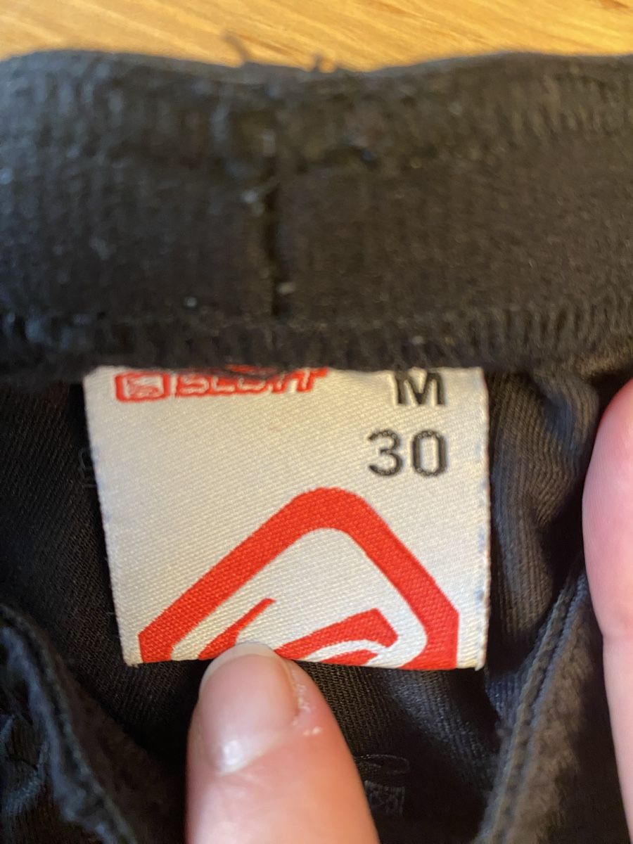 Pantaloni: Scott Velohosen Damen Gr. 30 – Usato da Kriens venduto da aloha19 1