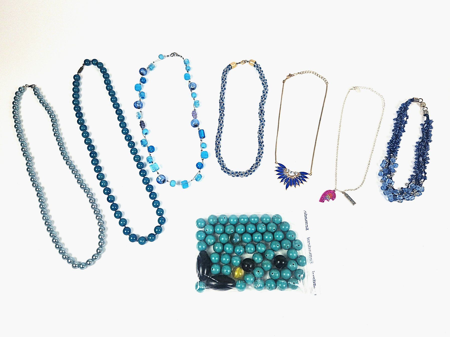 Ketten: Set 7 Halsketten Modeschmuck – Gebraucht aus Basel von Restwert_Basel