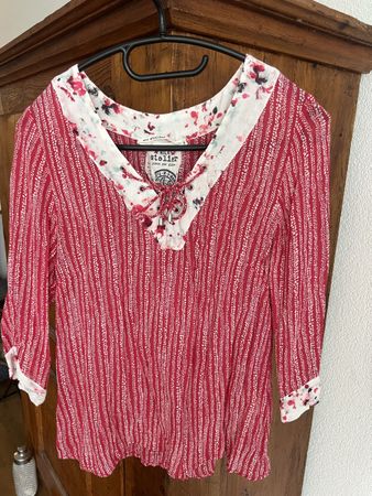 NILE atelier Bluse rot geblümt Grösse XS 100% Viskose