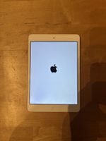Apple iPad Tablet silber gebrauchter Zustand