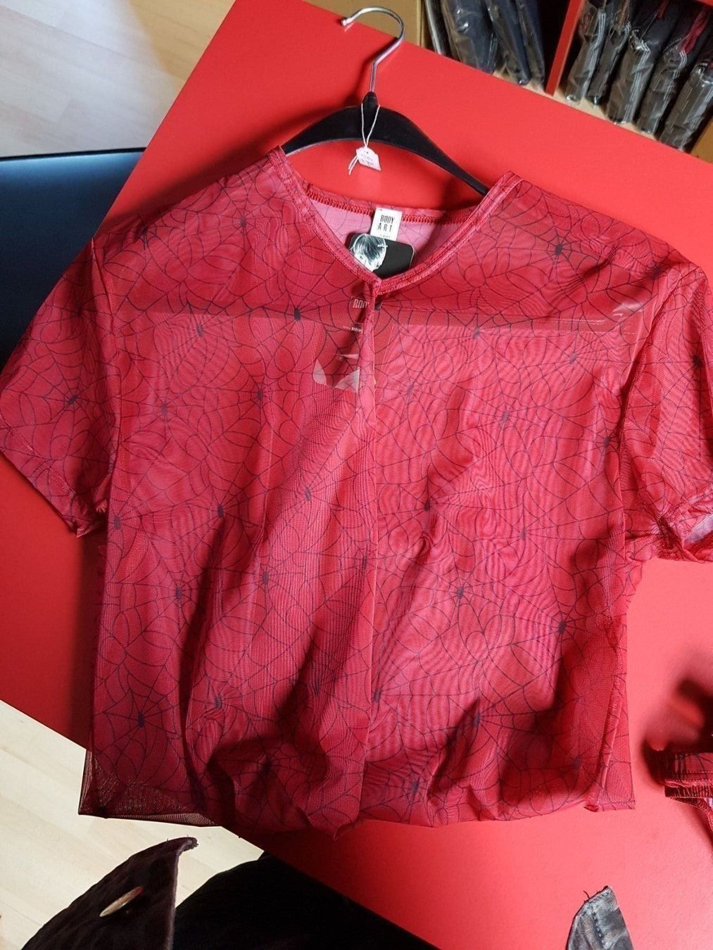 T-shirt: Shirt Body Art rot XL – Nuovo (secondo la descrizione) da Gams venduto da inf_lj66