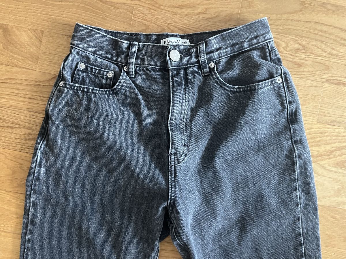 Pull&Bear Jeans: Pull&Bear Jeans grau Grösse 36 – D'occasion à Frauenfeld par heyLani 1