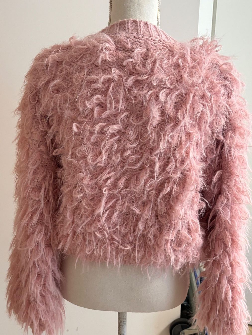 Vestes: Schöne kurze Fransenjacke pink neu – Neuf (Voir description) à Zürich par McQeen 4