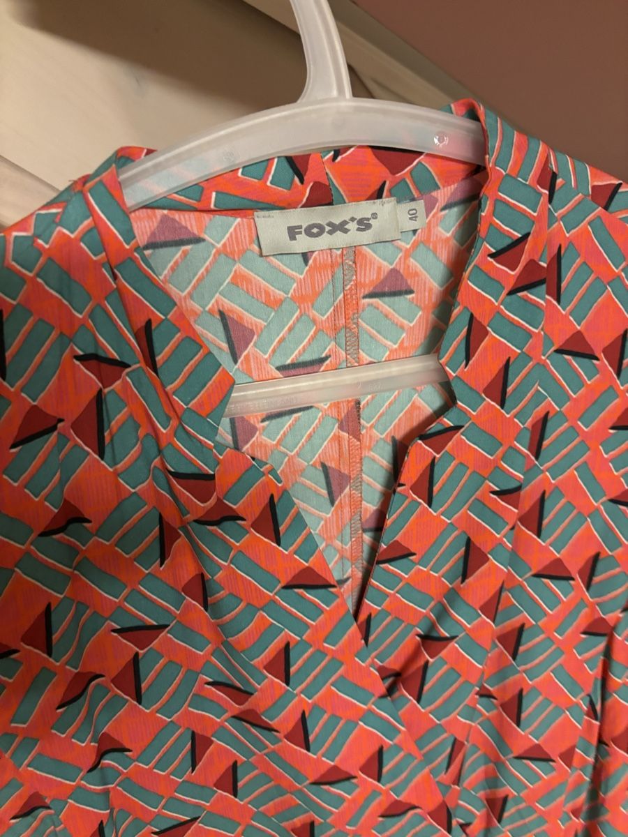 Robes: Robe taille 40 – Neuf (Voir description) à Blonay par Ollorvi 2