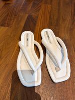 ZARA Zehentrenner Flipflop weiss Grösse 40