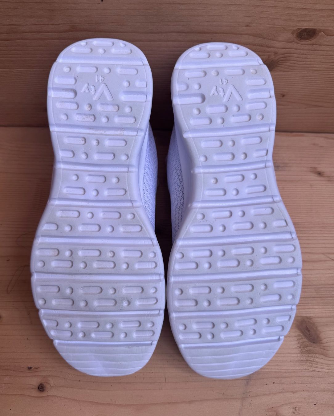 Scarpe da uomo: VTY Sneakers pointure 41, blanches – Usato da Gland venduto da Rwdd 5