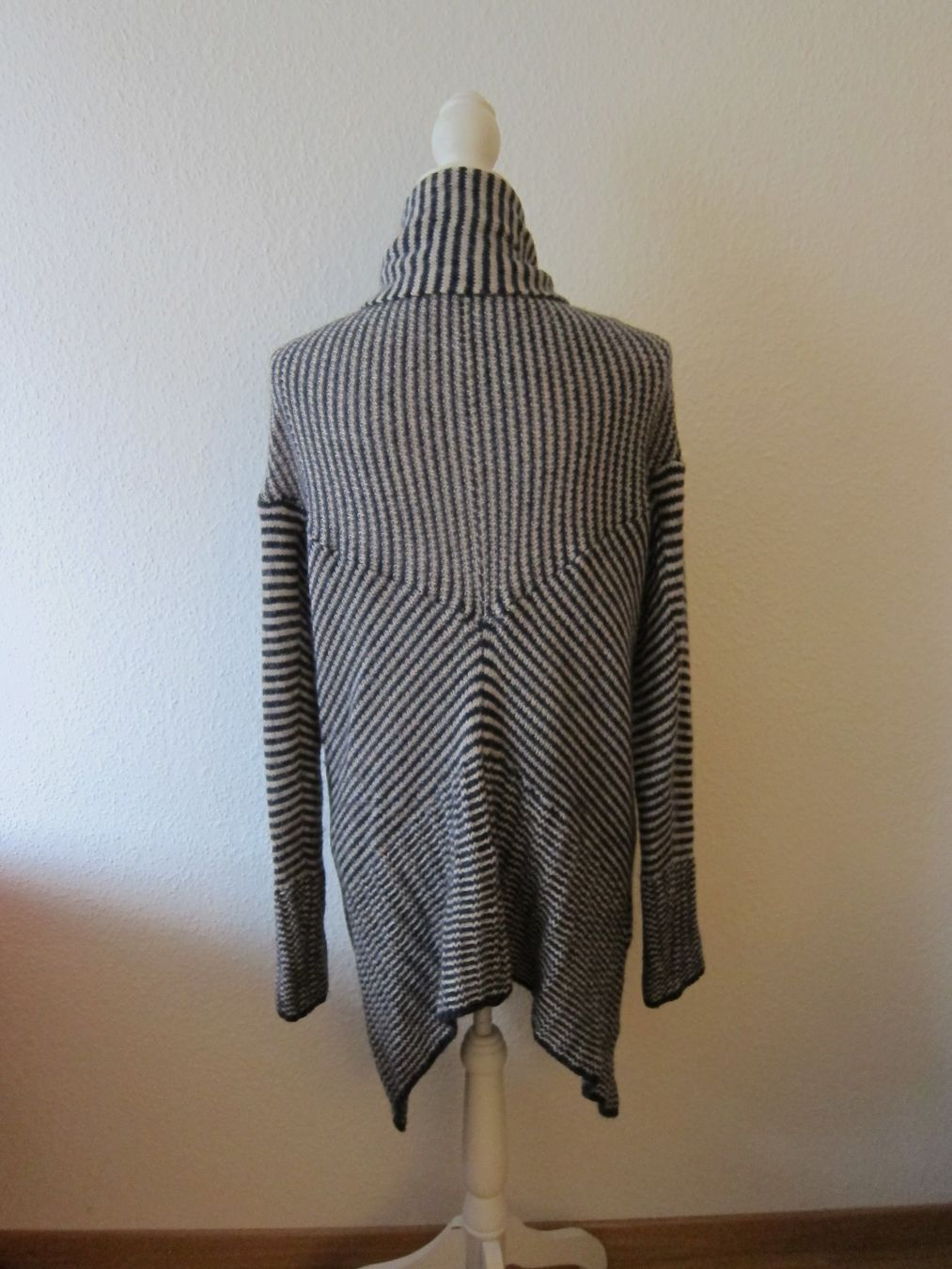 Giacche: Strickjacke, Sinequanone, Top Zustand! – Nuovo (secondo la descrizione) da Zürich venduto da Italia58 1