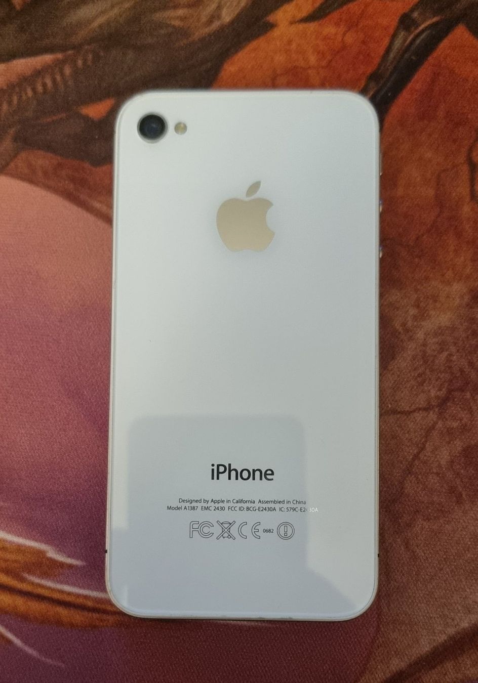 Apple Telefoni cellulari / Smartphones: iPhone 4s - ?GB - weiss Model A1387 - ab CHF 1.- – Difettoso da Regensberg venduto da youngt92 1