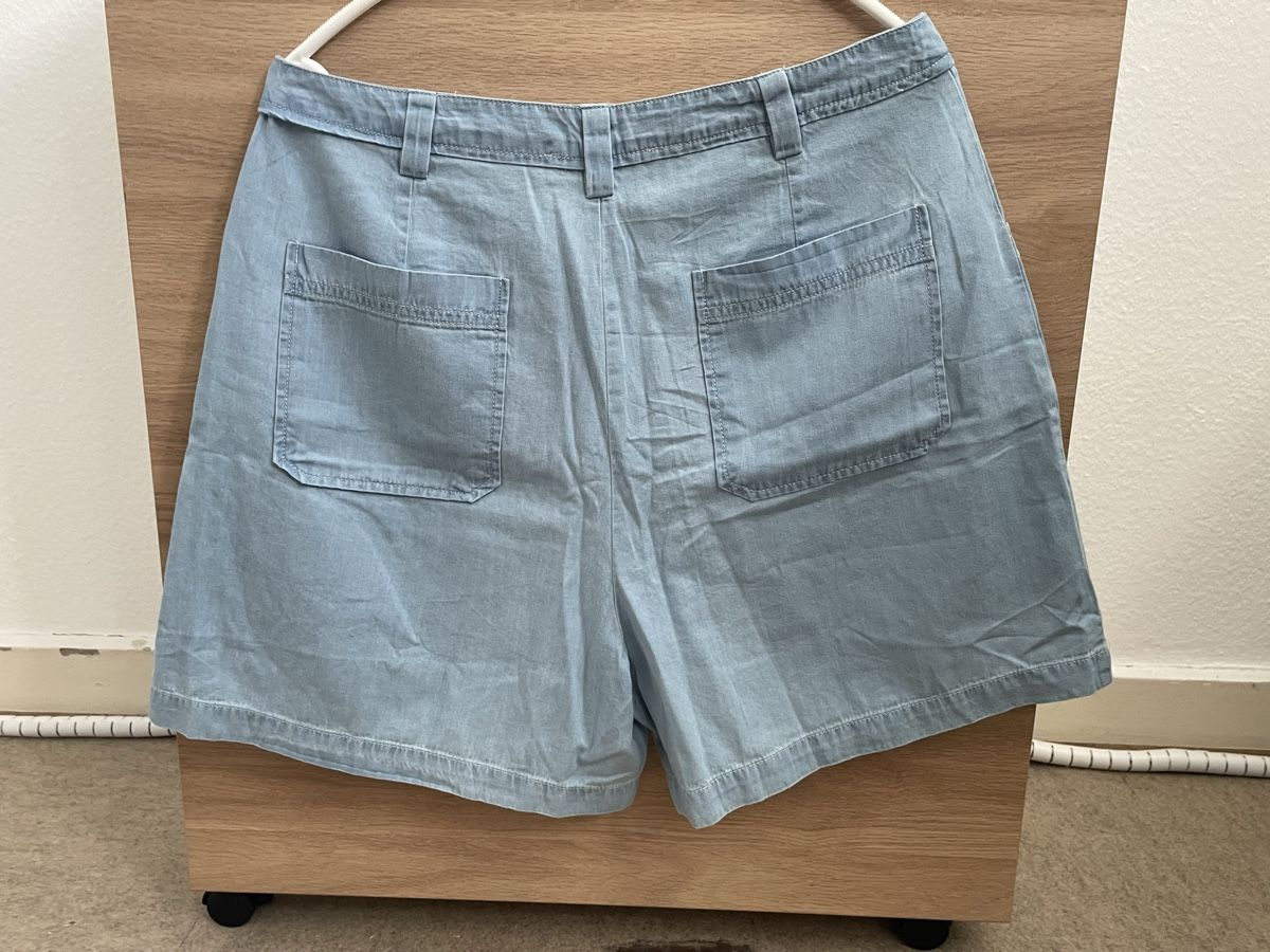 Mango Pantaloni: Mango Shorts – Nuovo (secondo la descrizione) da Basel venduto da Robyn20 2
