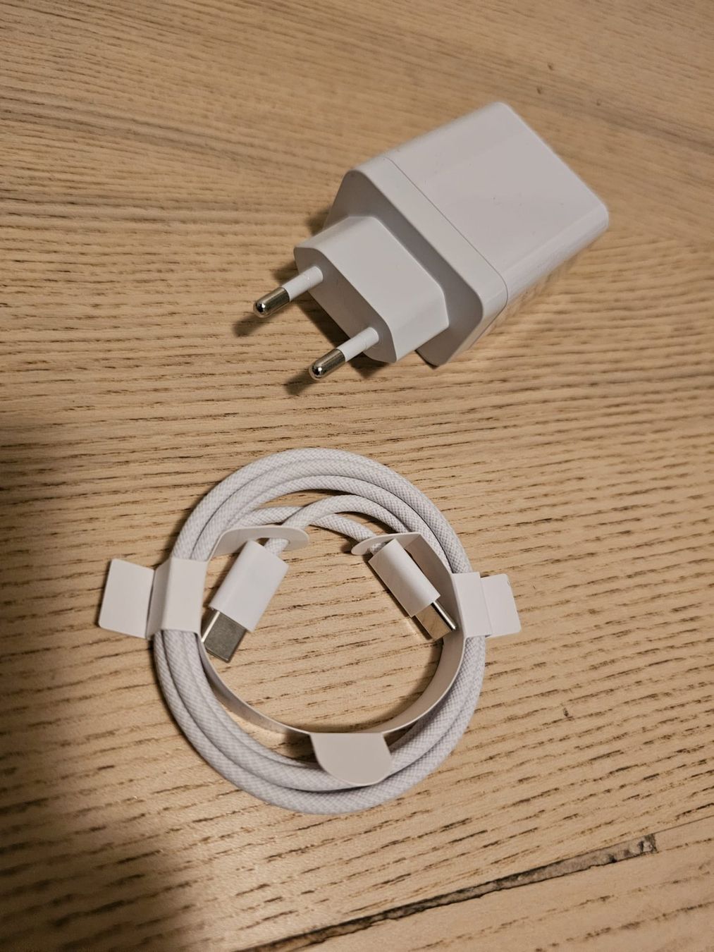 Ladegeräte: Chargeur rapide 4 sorties USB&USB-C +câble USB-C neuf! – Neu und originalverpackt aus Vernier von djoulelatouffe 3