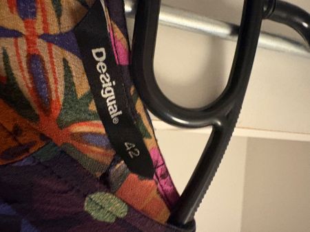 Robe d'été Desigual, taille 42,colorée et originale!