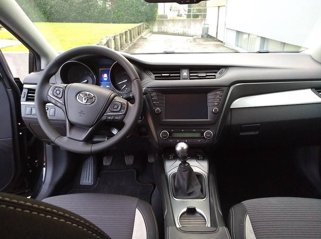 Automobili: Toyota Avensis T27 2.0D Sport-Edition – Usato da Jona venduto da learco65 2