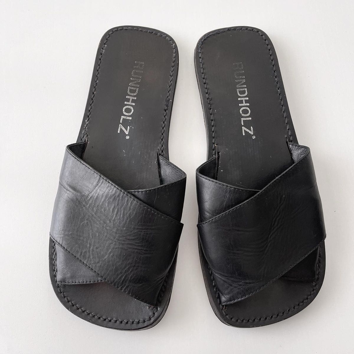 Rundholz Damenschuhe: RUNDHOLZ Shoes – Gebraucht aus Emmen von Avviivva_Com2023