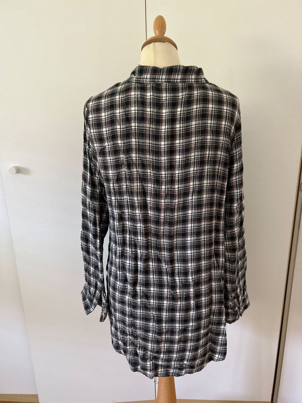 H&M Camicette: Long Shirt Gr.M – Usato da Feuerthalen venduto da Anna_Swift 2