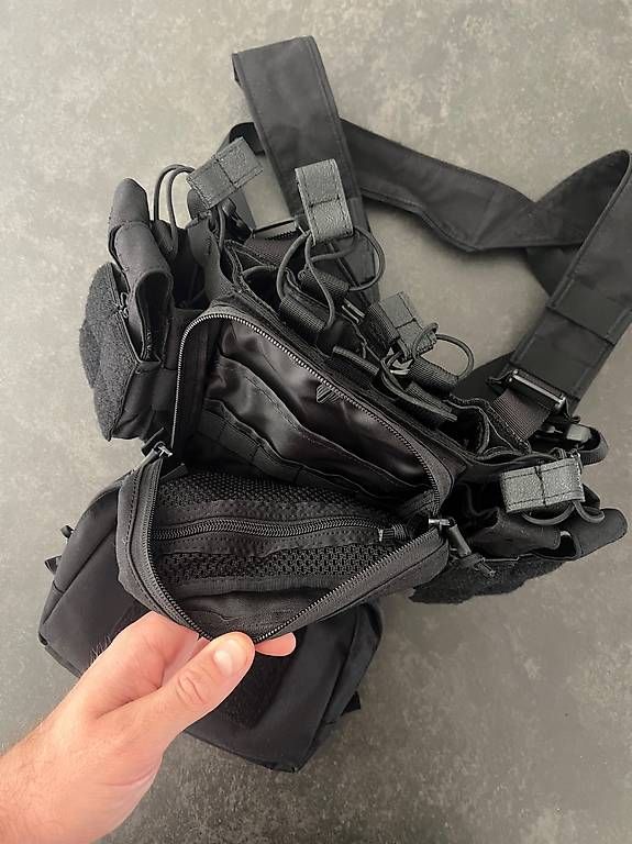 Uniformi: Helikon-Tex Chest Rig  Schwarz – Usato da Oberglatt venduto da Prinzip 1