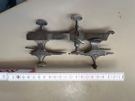 Antiker Zapfenrollierstuhl