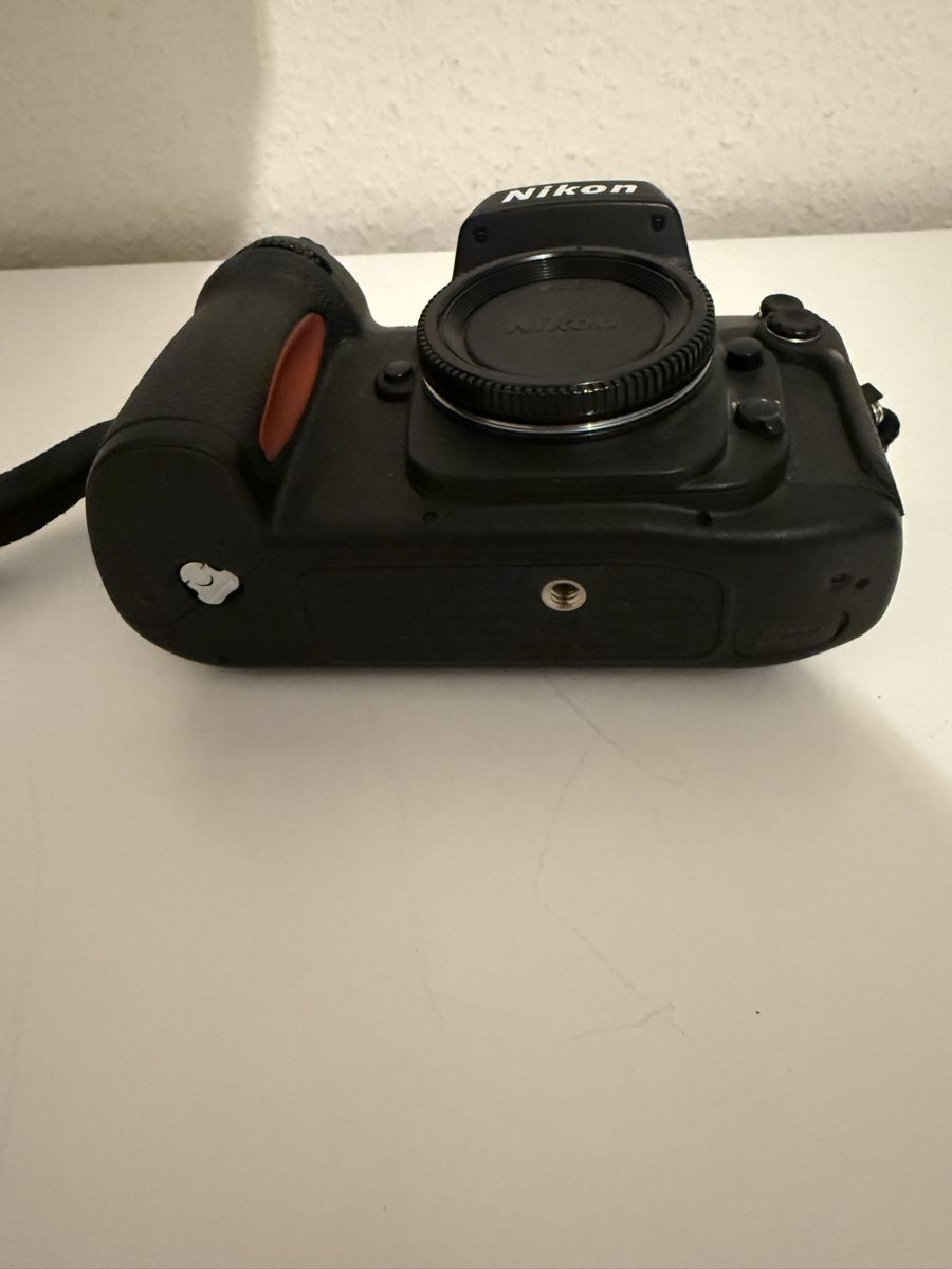 Nikon Appareil photo: Nikon F100 – D'occasion à Ennetbaden par Data_100 3