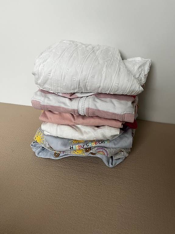 Kleiderpakete & -sets: Kleiderpaket Grösse 74 Mädchen Sommerkleider – Gebraucht aus Balgach von RianaT