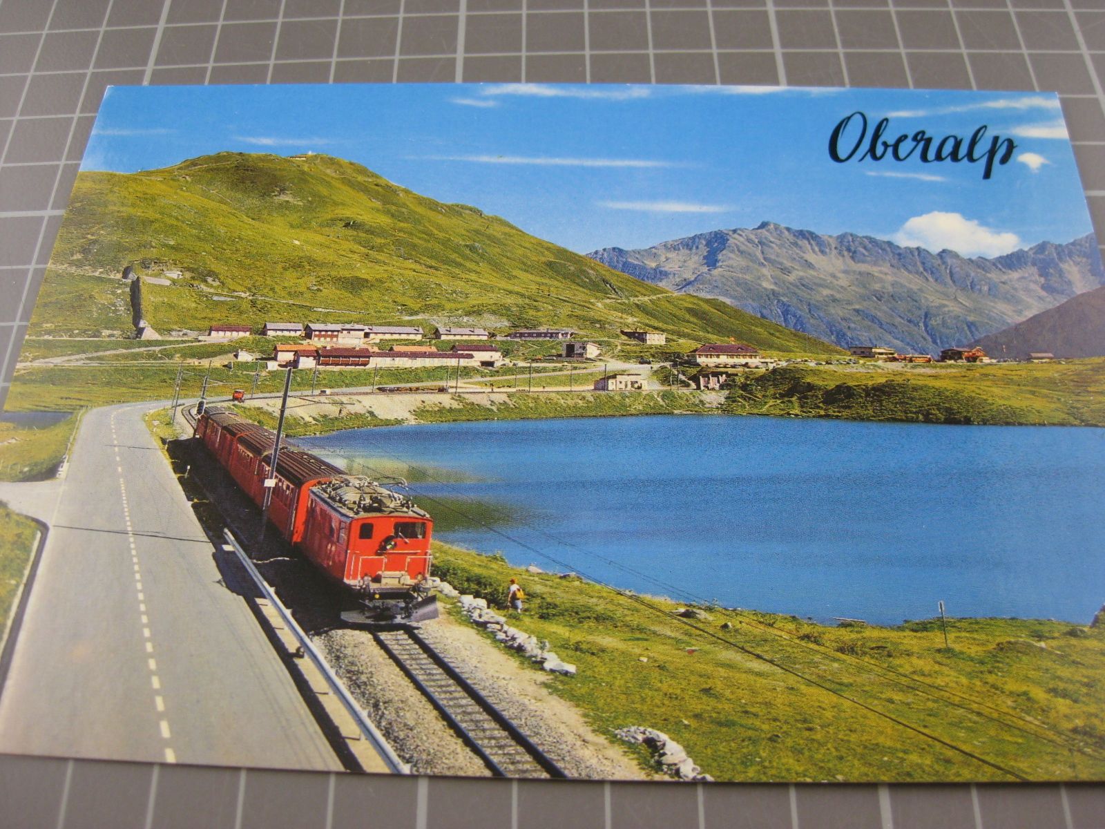 Cartoline postali: AK Oberalp Passhöhe mit Zug – Usato da Malters venduto da Marosko