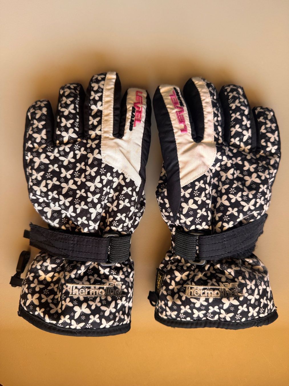 Guanti: Skihandschuhe Kinder mit Schmetterlingsmuster – Usato da Baar venduto da Arina2