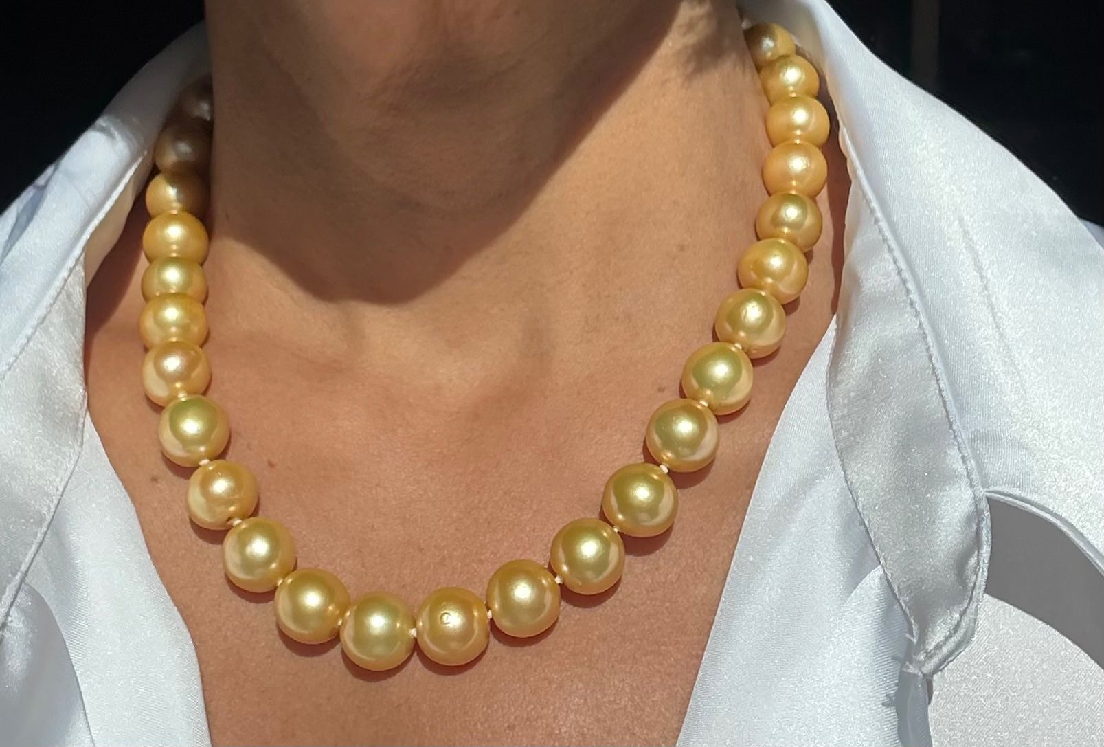 Perle (finte): SüdSee Perlen Kette Goldene Farbe echt – Nuovo (secondo la descrizione) da Oberhof venduto da RealStone