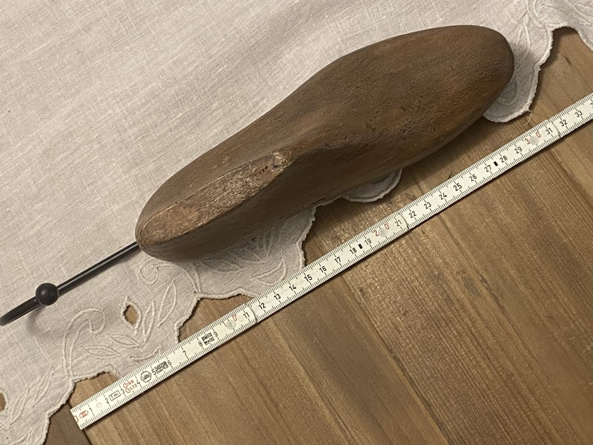 Ferramenta: Holz Schuhspanner als Kleiderhacken,Deko Shabby Chic Vintage – Usato da Düdingen venduto da Reconflo 1