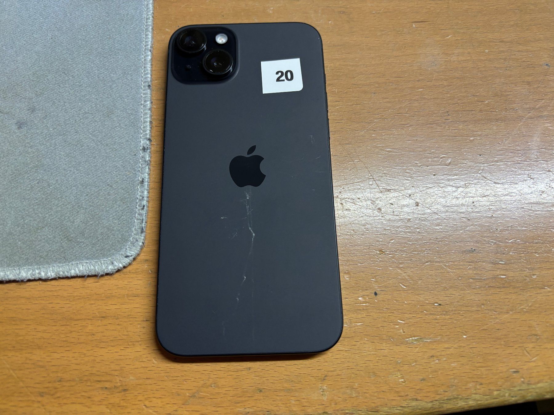 Apple Portables: Iphone 15 Plus 128Gb#20 – D'occasion à Au SG par bah_6f5w 1