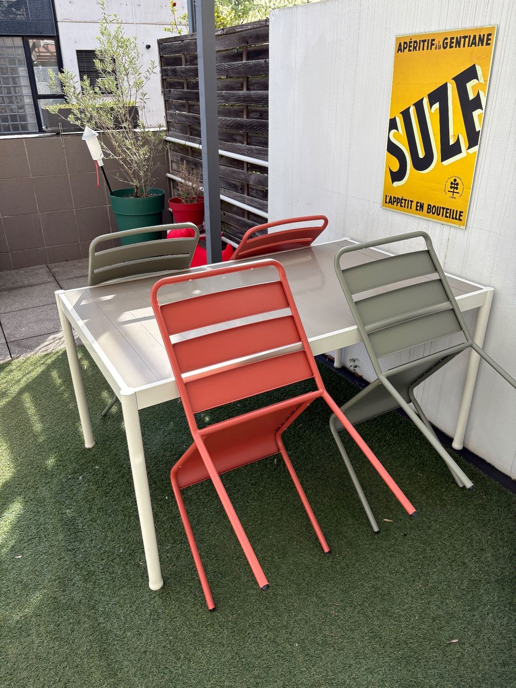 Set di tavolo e panche: Set table et chaises de jardin – Usato da Chêne-Bougeries venduto da jool