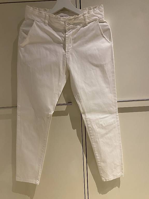 Pantaloni: Elegante weiße Sommerhos – Usato da Rorschach venduto da Lauraq12