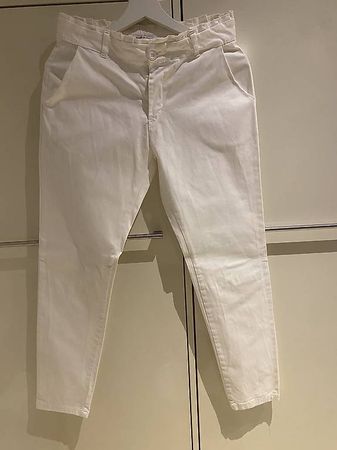 Elegante weiße Sommerhos