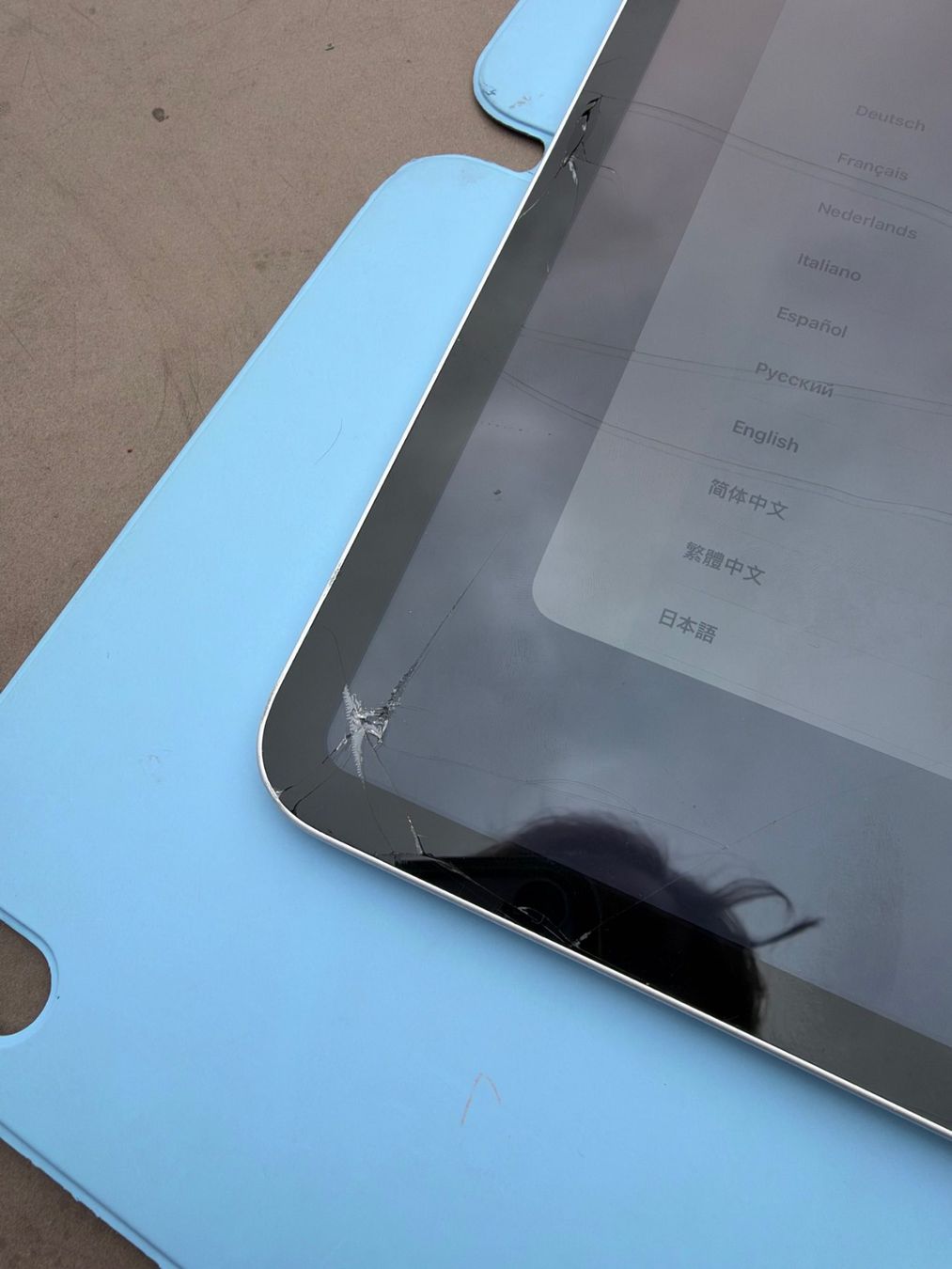 Apple Tablet PC: Apple iPad (A16) 2025 – Gebraucht aus Thalwil von LeCh1ffre 5