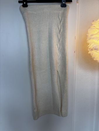 Strickrock beige Groesse S Rippenmuster Zopfmuster Zustand g