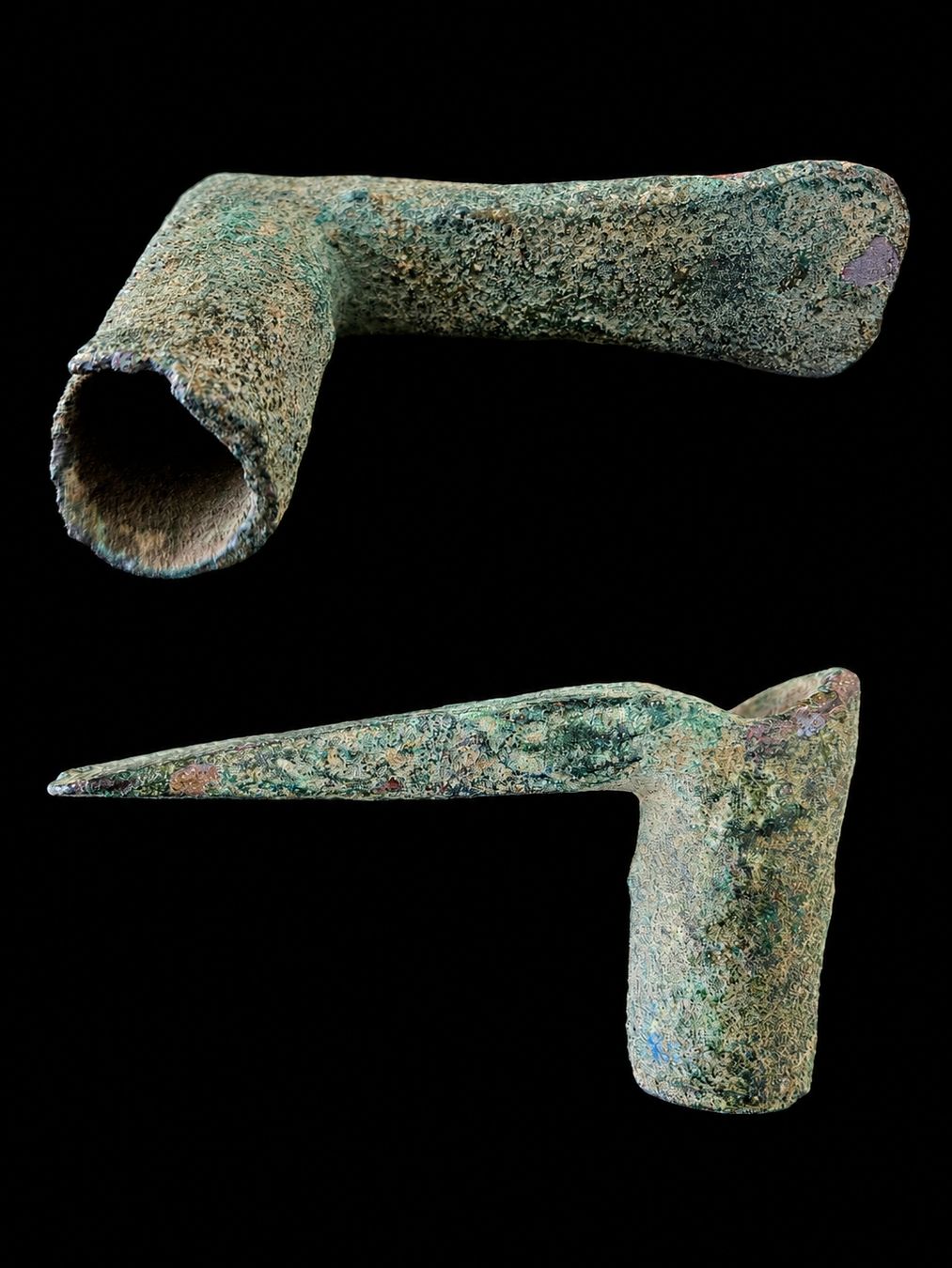 Tutti gli attrezzi: Luristanische Schaftlochaxt aus Bronze – Usato da Mumpf venduto da Galerie_Lanz 1