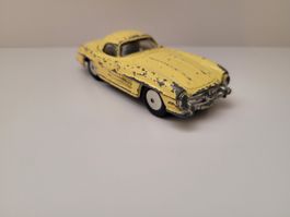 Mercedes Benz 300 SL Roadster (Corgi Toys) 1/43
