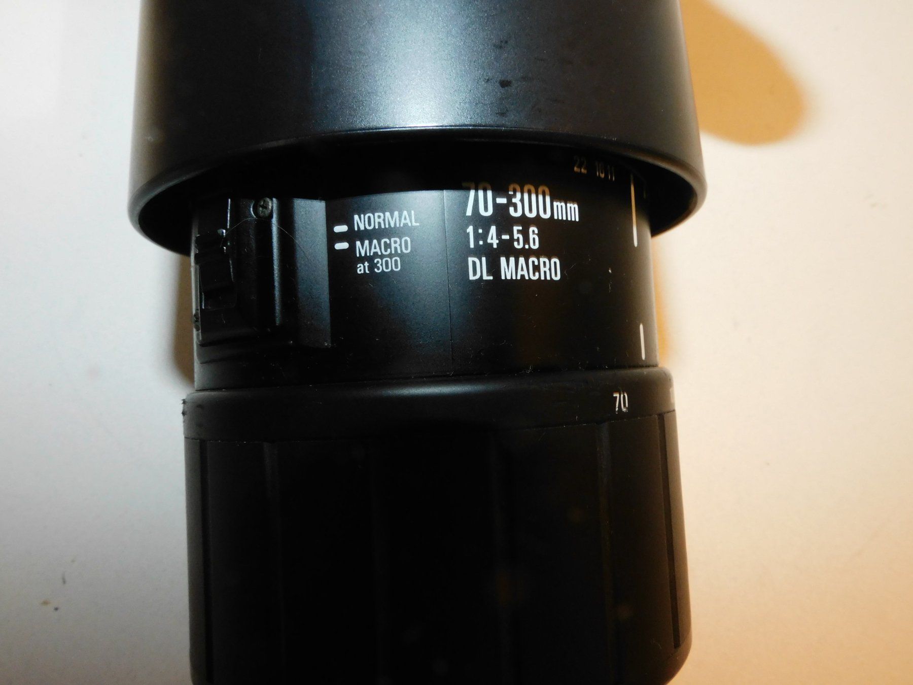 Sigma Obiettivi: Objektiv Sigma 70 - 300 mm DL Macro – Usato da Sursee venduto da 76 6