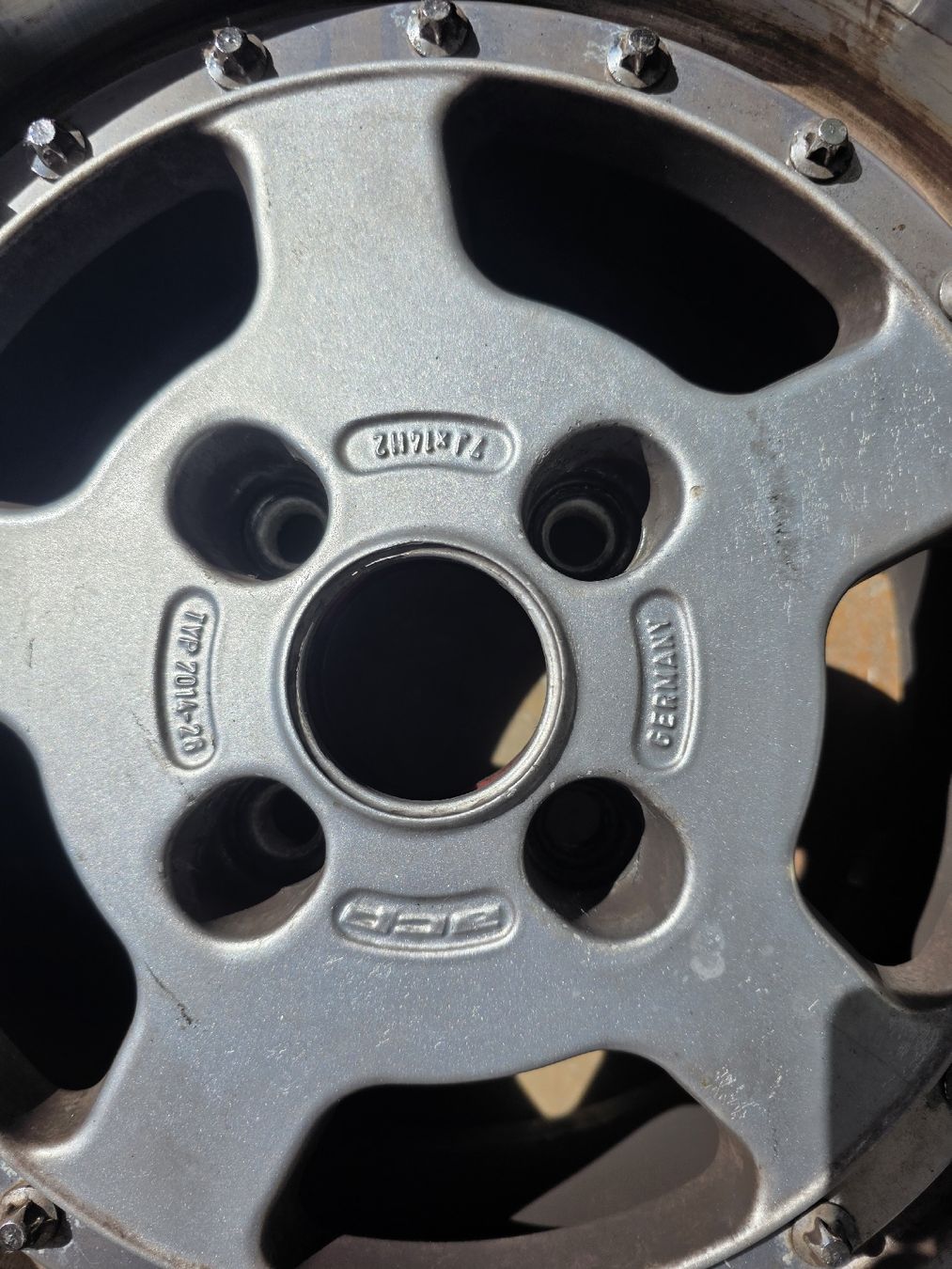 Pneus & Kompletträder: Roues Vw golf 1/2 – Gebraucht aus St-George von leo_fw6t 2