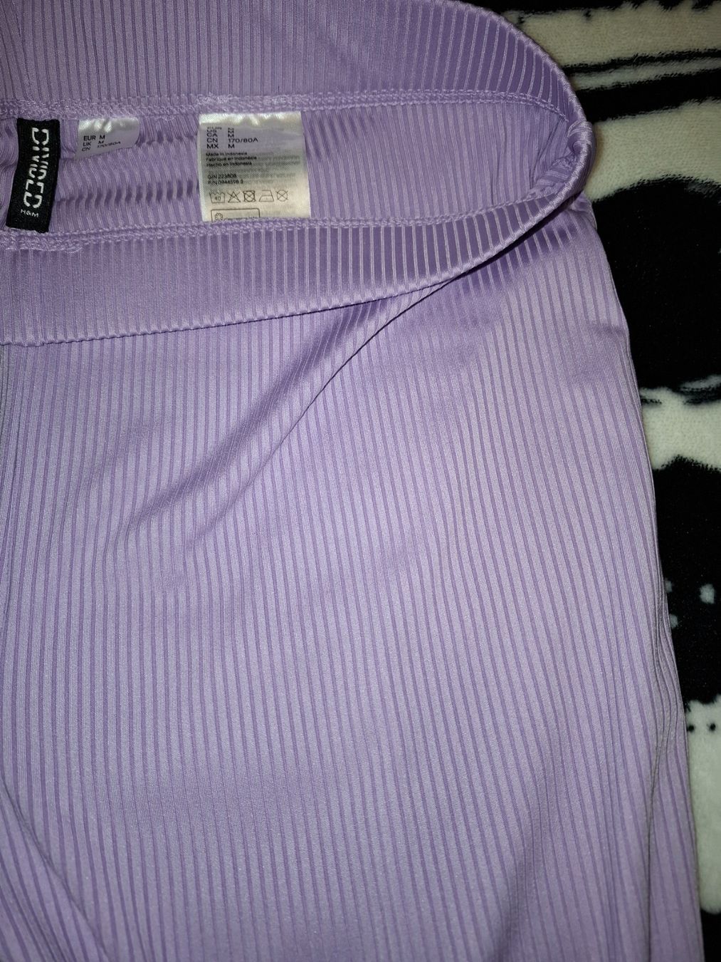 H&M Pantalons: 2x Gerippte leichte Hosen gr.M – Neuf (Voir description) à Oberurnen par rotty80 4