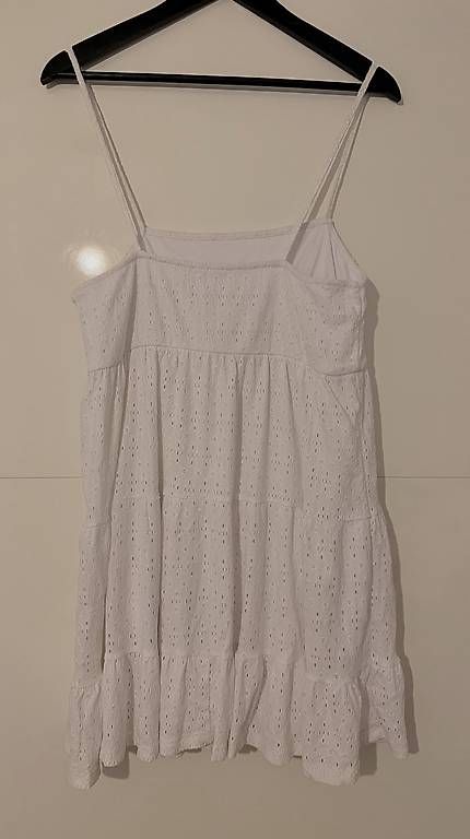 Vestiti: Robe blanche Pull&Bear, taille L – Usato da Biel/Bienne venduto da Cli 2