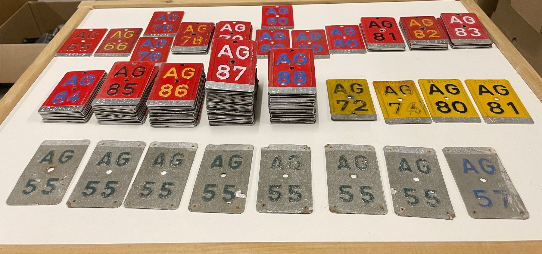 Ecriteaux: Alte Aargauer Velonummern – D'occasion à Bremgarten AG par Schussi 1