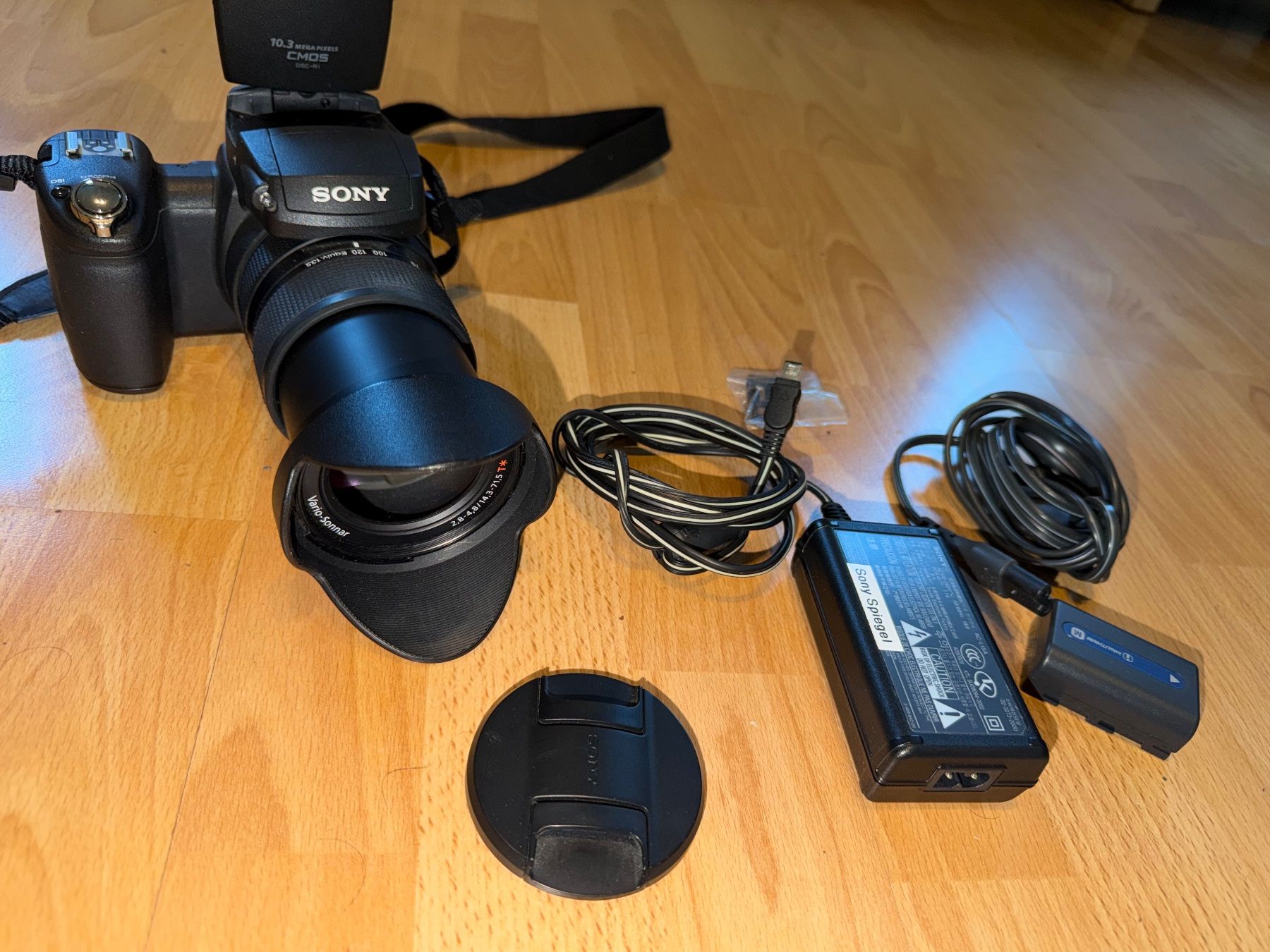 Sony Kamera: Digitalkamera Sony DSC R1 – Gebraucht aus Aarau von KorgPA 4